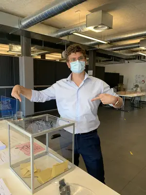 Elu Conseiller des Francais de l etranger