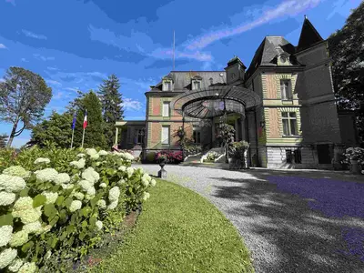 14 Juillet a la residence de l Ambassade a Berne