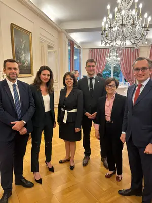 Residence de France Avec Ambassasdrice et directirce AEFE et consul Geneve et consul Zurich